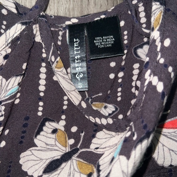 Beautiful 2000’s Peplum Butterfly Fly Tank Top 🦋 - Picture 3 of 4